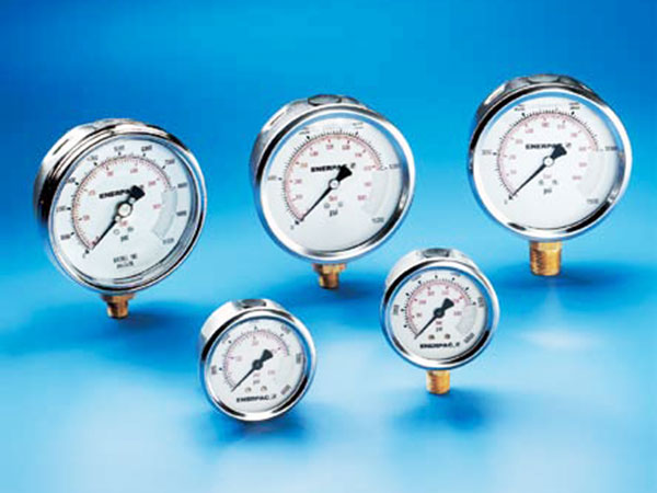 Manómetro hidráulico para medición de presión en sistemas industriales